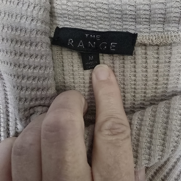 The Range jumbo stark turtleneck button size med - Picture 3 of 4